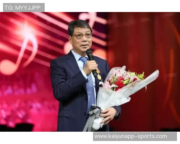 上海青训阴盛阳衰现状显著81岁根宝努力维持最后的尊严与希望 上海青训阴盛阳衰现状显著81岁根宝努力维持最后的尊严与希望