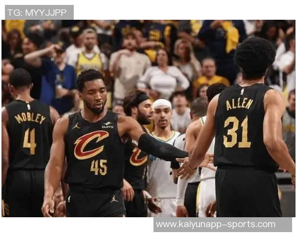 米切尔单节神勇表现6中6砍下13分带队单节狂轰41-31迅速拉开分差